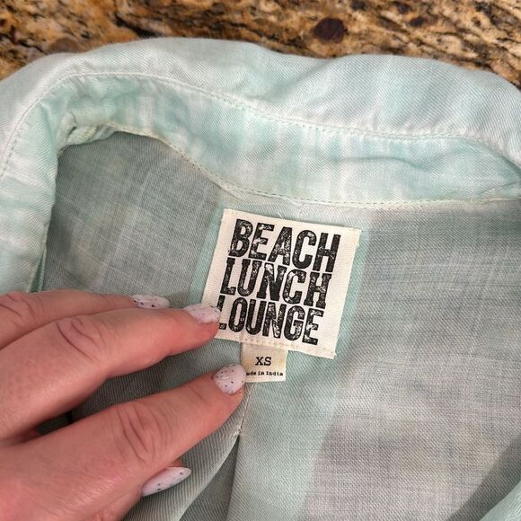 Beachlunchlounge Aqua Roll Tab Sleeve Button Down Shirt Size XS - Picture 4 of 8